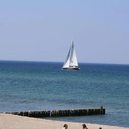 아파트 Spacious With Garden Near The Sea *